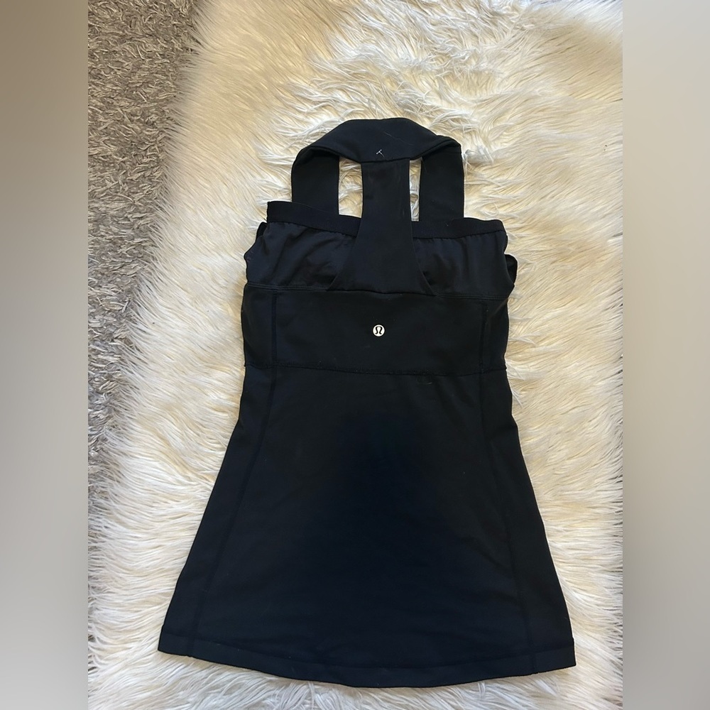 Black scoop tank top - Picture 3 of 3